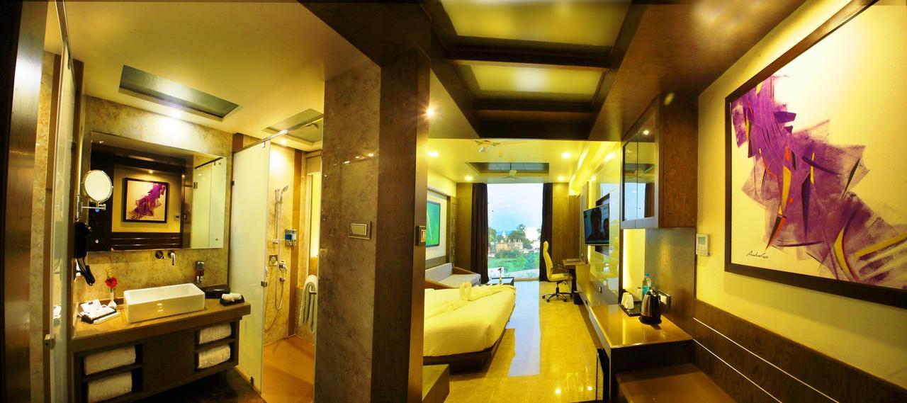 Hotel Vijan Mahal à Jabalpur Extérieur photo